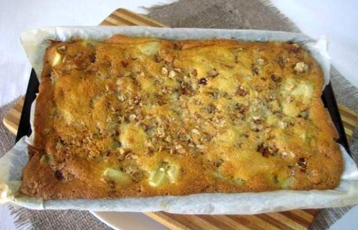 Рецепт Пирог с яблоками и грецкими орехами шаг-9