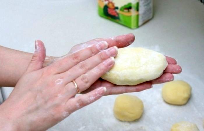 Рецепт Пирожки с грибами из картофельного теста шаг-12
