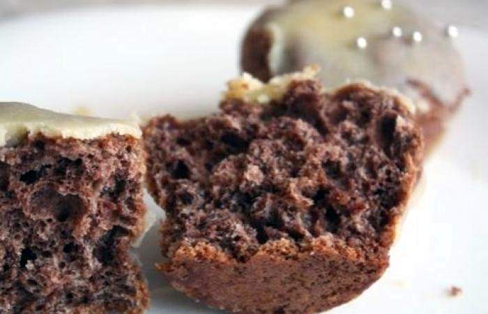 Рецепт Шоколадные кексы с карамелью шаг-9