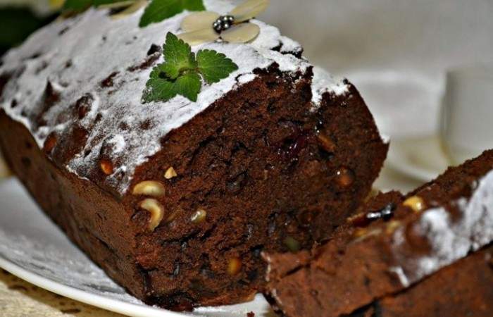 Рецепт Шоколадный кекс с орехами, изюмом и вишней Готовим Выпечка Шоколадный кекс с орехами, изюмом и вишней