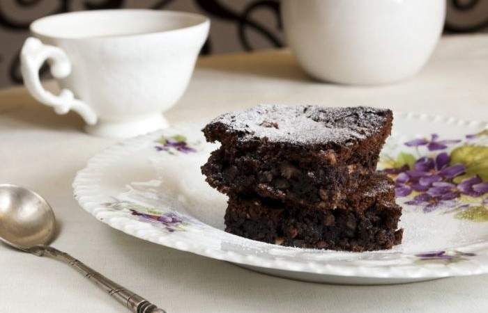 Рецепт Шоколадный пирог с фундуком шаг-10