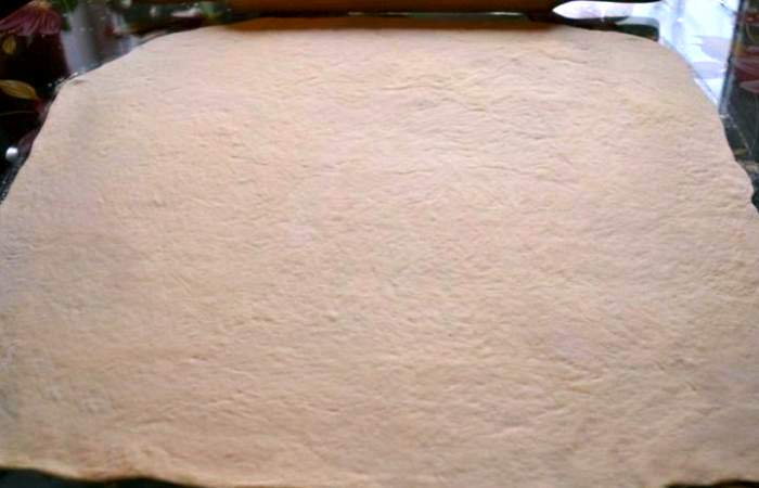 Рецепт Сырный пирог с колбасой  шаг-2