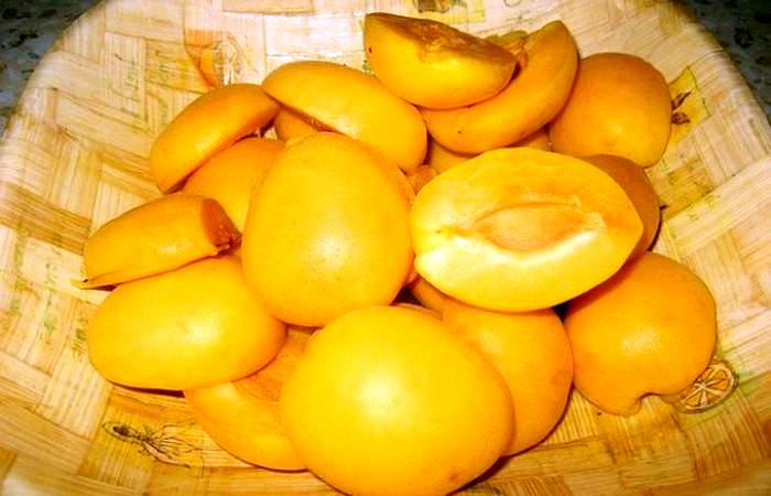 Рецепт Тирольский пирог с абрикосами и клубникой шаг-3