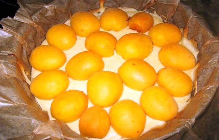 Рецепт Тирольский пирог с абрикосами и клубникой  шаг-4