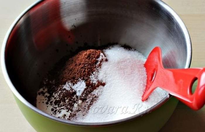 Рецепт Торт из шоколадных блинчиков шаг-1