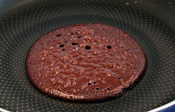 Рецепт Торт из шоколадных блинчиков шаг-3