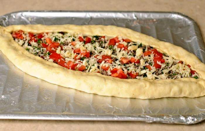 Рецепт Турецкая пицца «Пиде» шаг-17