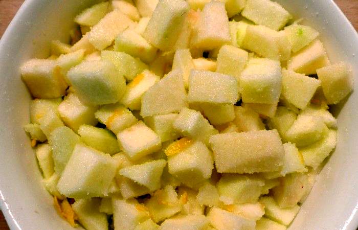 Рецепт Вкусные пирожки с яблоками шаг-5