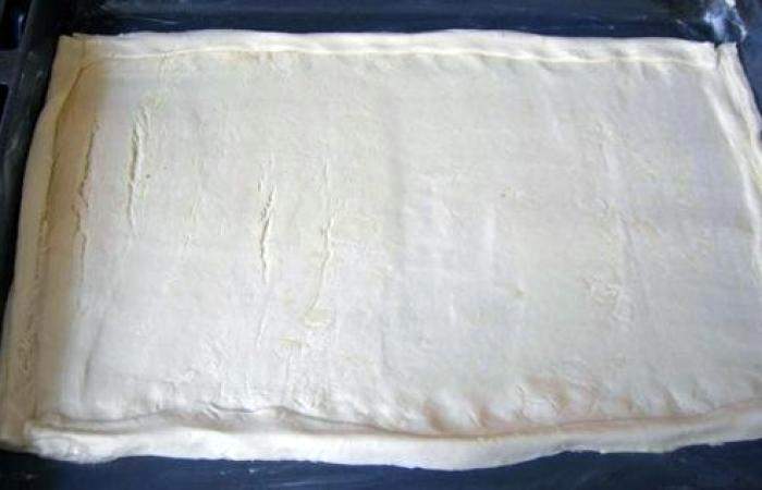 Рецепт Яблочный пирог из слоеного теста шаг-1