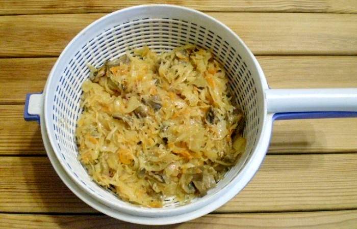 Рецепт Жареные пирожки с капустой и грибами шаг-9