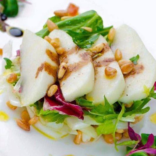 Рецепт Салат из фенхеля с грушей и кедровыми орешками Готовим Закуски Салат из фенхеля с грушей и кедровыми орешками