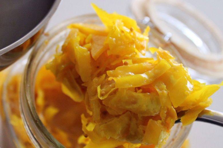 Рецепт Золотистая квашеная капуста с куркумой Готовим Закуски Золотистая квашеная капуста с куркумой
