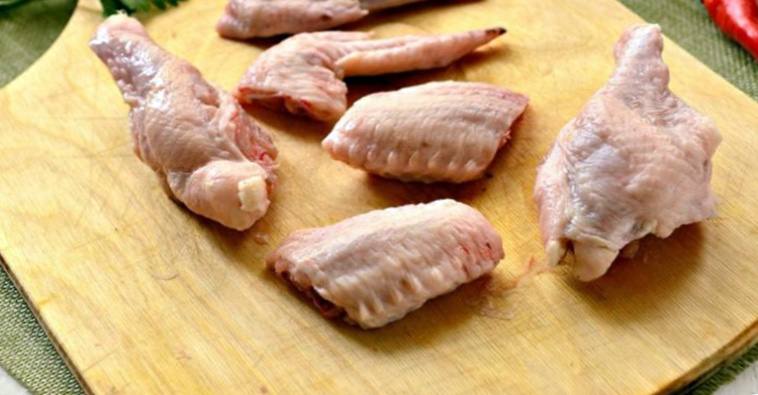 Рецепт Быстрая закуска из куриных крылышек шаг-1