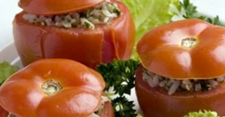 Рецепт Фаршированные помидоры с кедровыми орешками и изюмом  шаг-2
