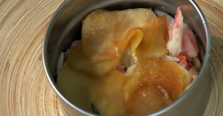 Рецепт Тортик из камчатского краба с медовым салатом шаг-9