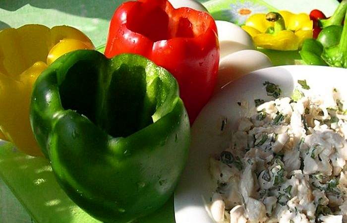 Рецепт Болгарский перец, фаршированный курицей и яйцами  шаг-2