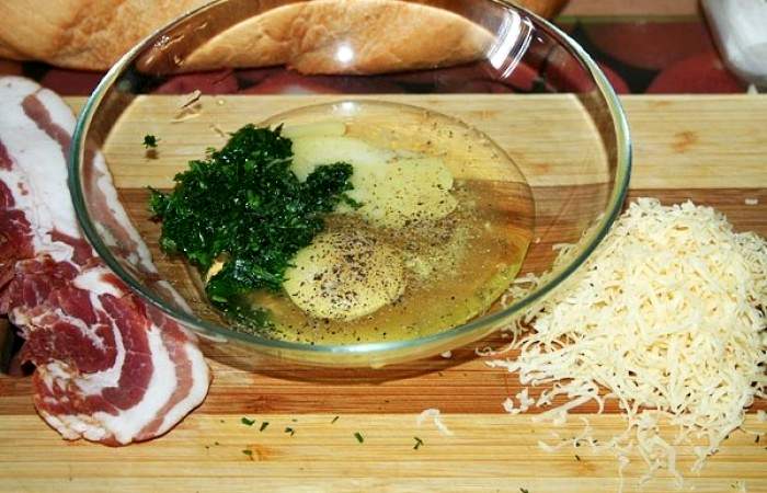 Рецепт Гренки с сыром и беконом  шаг-2