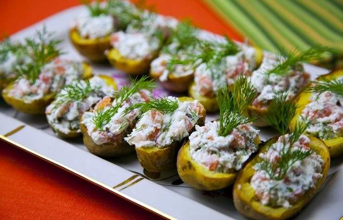 Рецепт Картофель, фаршированный семгой Готовим Закуски Картофель, фаршированный семгой