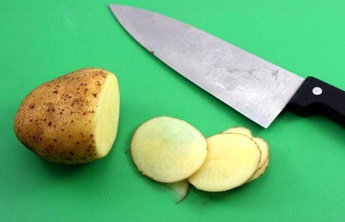 Рецепт Картофельные чипсы во фритюре  шаг-2