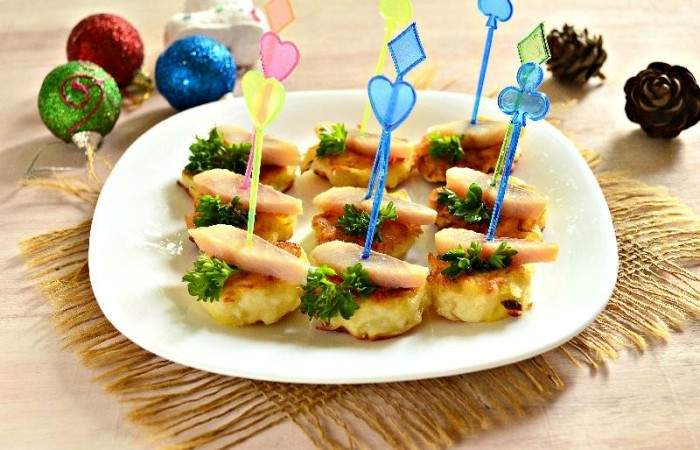 Рецепт Картофельные канапе с сельдью Готовим Закуски Картофельные канапе с сельдью