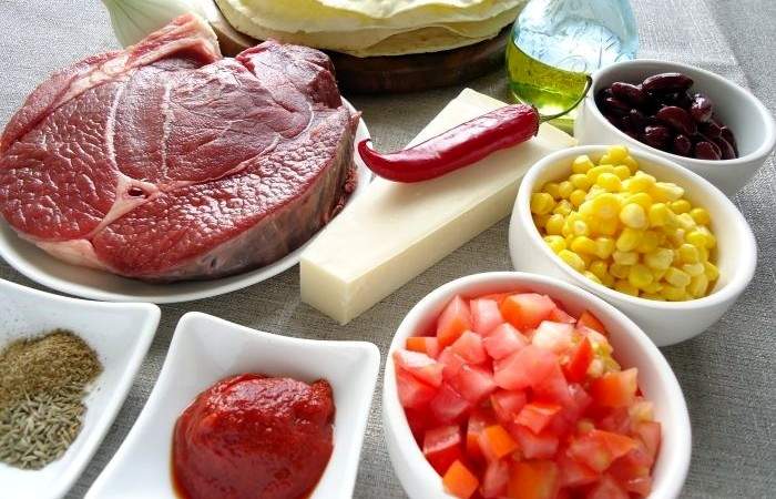 Рецепт Кесадилья с говядиной и фасолью шаг-1