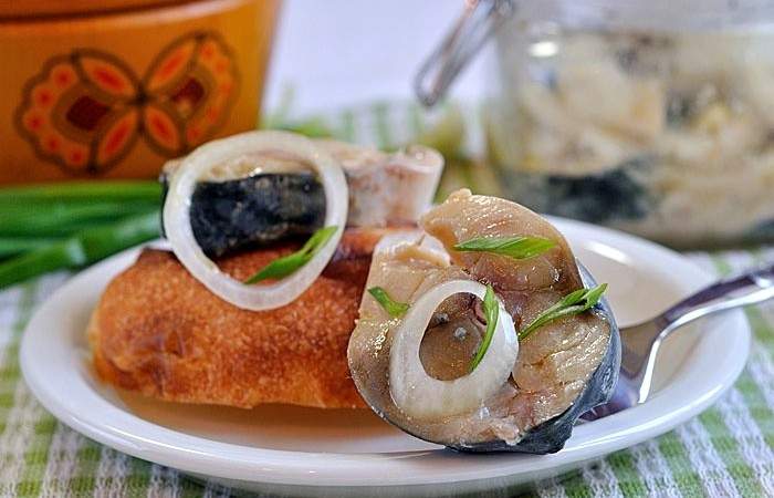 Рецепт Маринованная скумбрия Готовим Закуски Маринованная скумбрия
