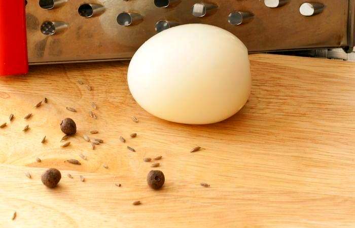 Рецепт Профитроли с яичным паштетом шаг-1