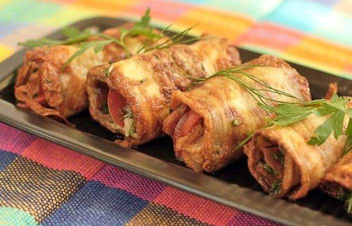 Рецепт Рулетики из баклажанов с помидорами Готовим Закуски Рулетики из баклажанов с помидорами