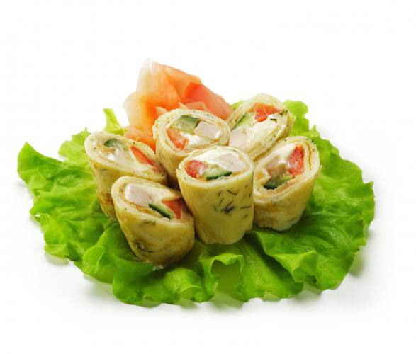 Рецепт Блинные роллы с курицей и овощами Готовим Закуски Блинные роллы с курицей и овощами