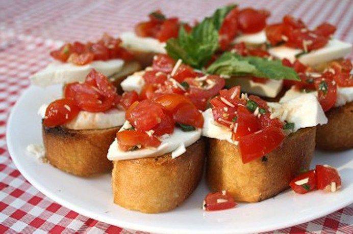 Рецепт Брускетта с помидорами и моцареллой Готовим Закуски Брускетта с помидорами и моцареллой