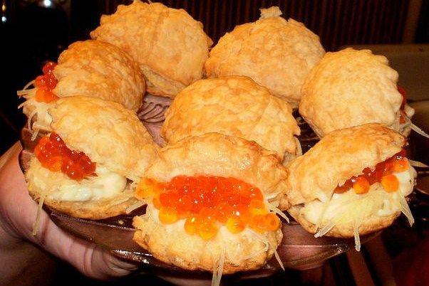 Рецепт Тарталетки с сырной начинкой и икрой Готовим Закуски Тарталетки с сырной начинкой и икрой
