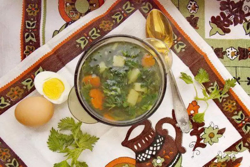 Готовим Супы Суп с крапивой и яйцом