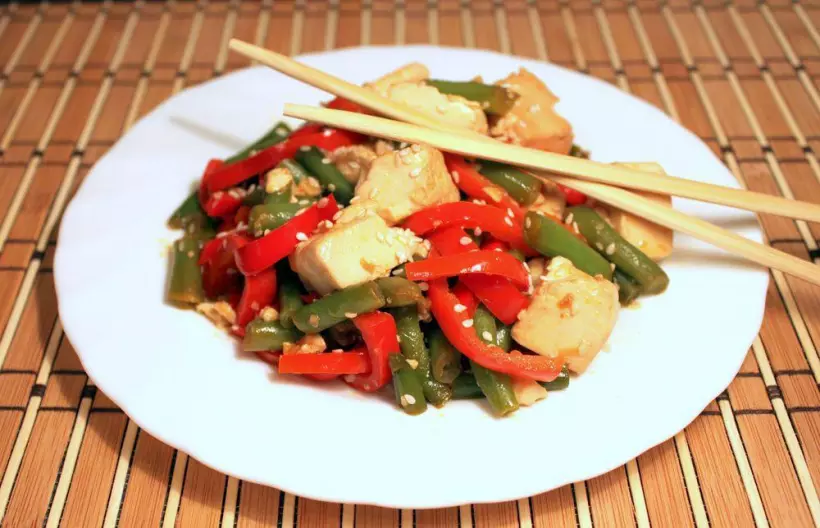 Готовим Здоровье Жареный тофу с овощами
