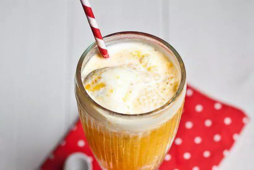 Готовим Коктейли Апельсиново-ананасовый коктейль с мороженым
