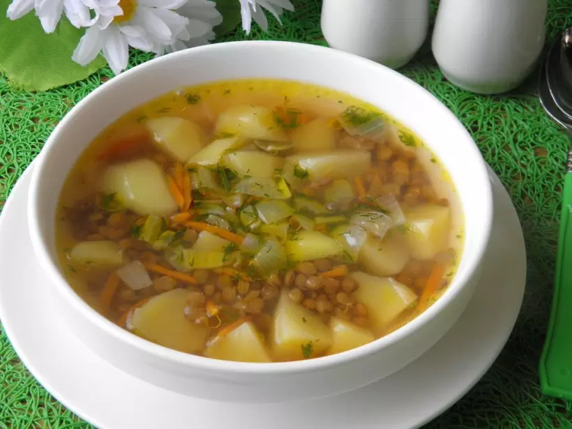 Готовим Вегетарианские Постный суп из чечевицы