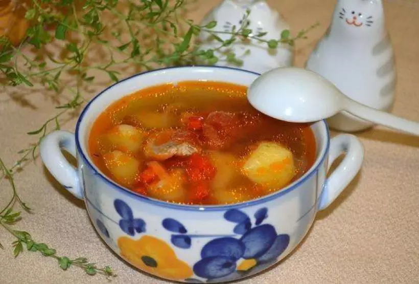 Готовим Супы Картофельный суп со свининой