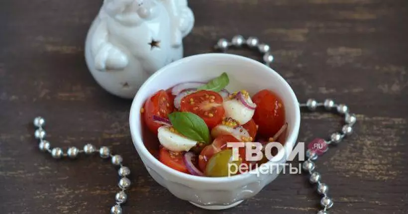 Готовим Салаты Салат с помидорами, оливками и моцареллой
