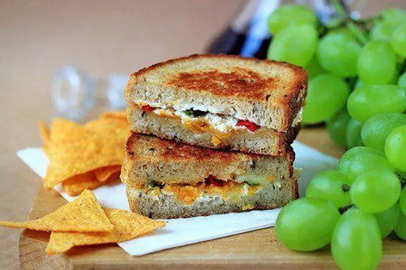 Готовим Закуски Сэндвичи с сыром и чили