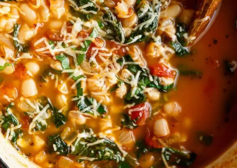 Готовим Супы Фасолевый суп с пармезаном и шпинатом