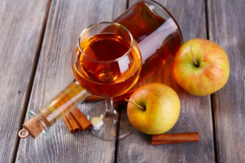 Готовим Консервация Вкусное вино из яблок в домашних условиях (простой вариант)