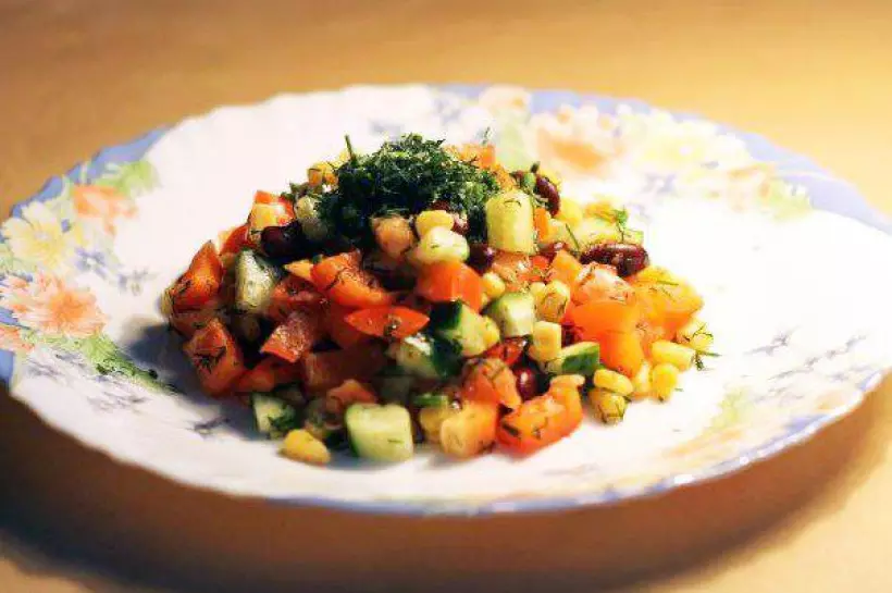 Готовим Салаты Овощной салат с красной фасолью