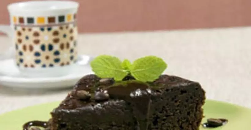 Готовим Десерты Шоколадный пудинг с кофейным соусом