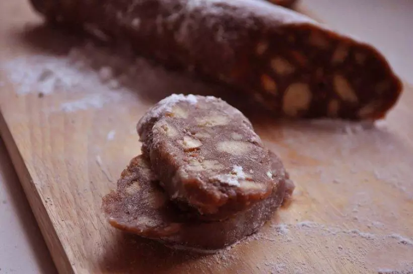Готовим Десерты Кондитерская колбаса из печенья