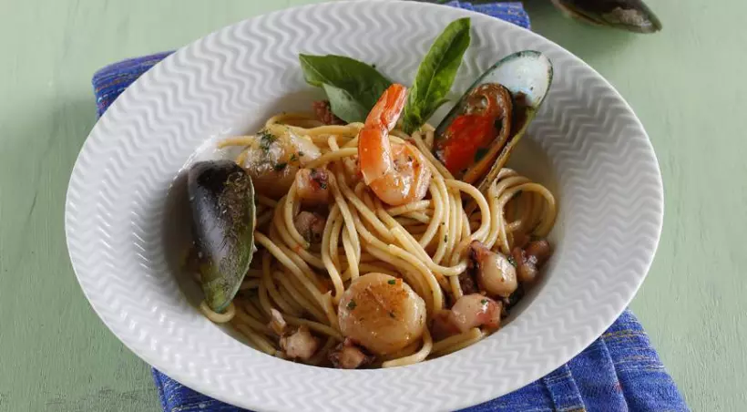 Готовим Рыба Спагетти с морепродуктами