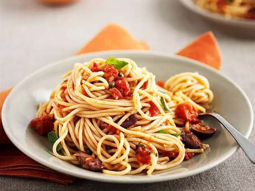 Готовим Вегетарианские Спагетти с помидорами и баклажанами