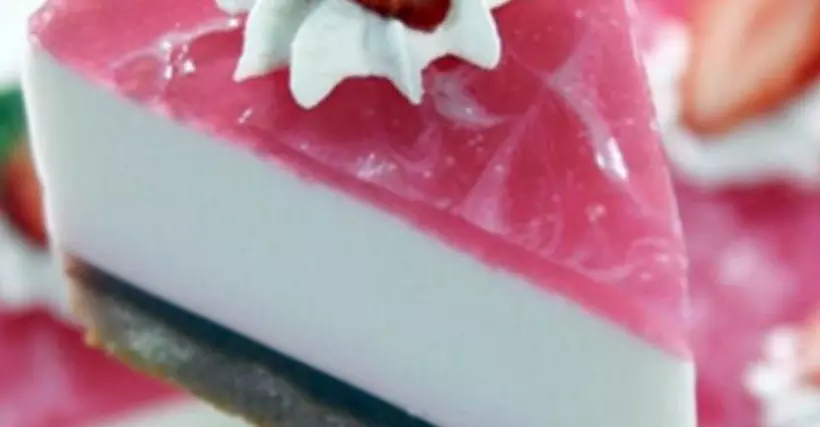 Готовим Десерты Клубнично-йогуртовый торт