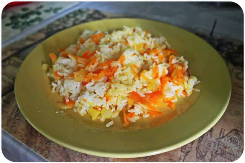 Готовим Закуски Рис с морковью и луком