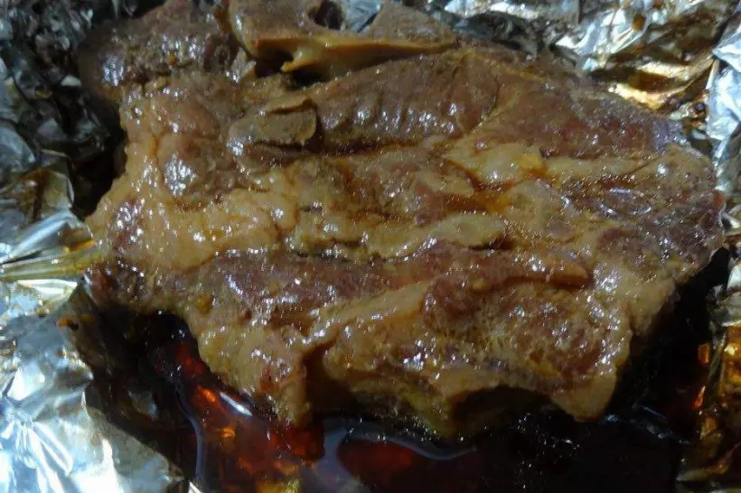 Готовим Мясо Нежные свиные стейки, запеченные в духовке