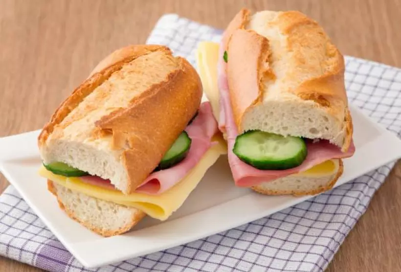 Готовим Закуски Рецепты для пикника: Сэндвичи с ветчиной и сыром