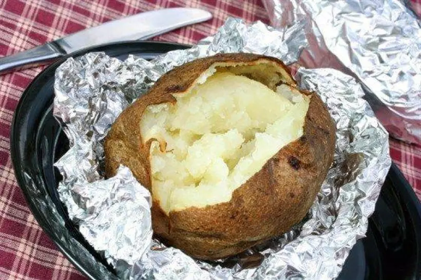 Готовим Вегетарианские Картофель, печенный в фольге